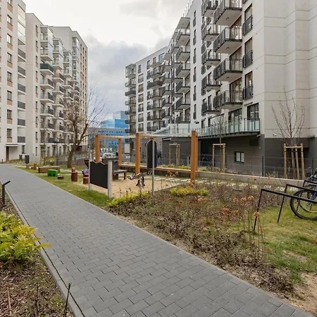 Zdziechowskiego Spacious With Parking By Renters