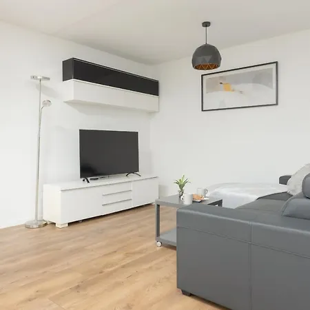 Apartament Ochota Spacious With Parking By Renters Warszawa