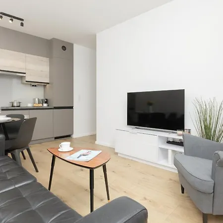 Two-bedroom Elegant With Parking Praga By Renters Apartment