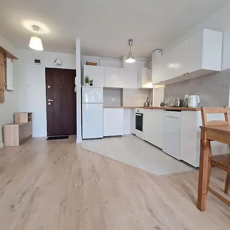 Wierzbno - Wygodny Apartament Przy Stacji Metra Warsaw
