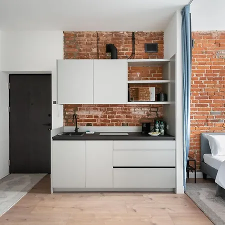 East Modern Apartment Warsaw