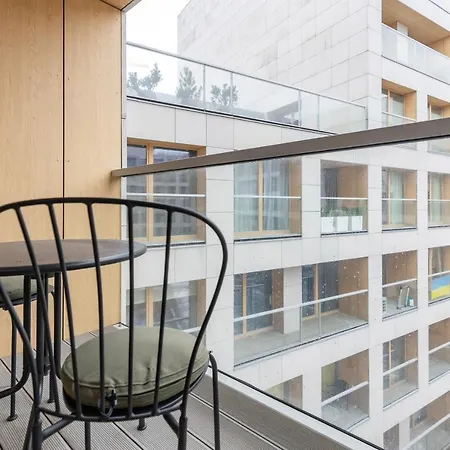 Apartment Elegant With Balcony & Bathtub Wola By Renters Warschau