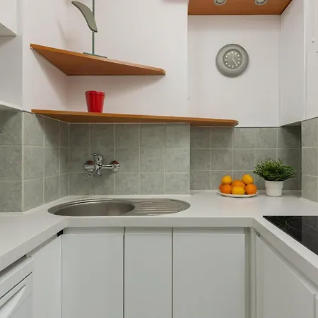 Charming Ludna By Renters Apartament *
