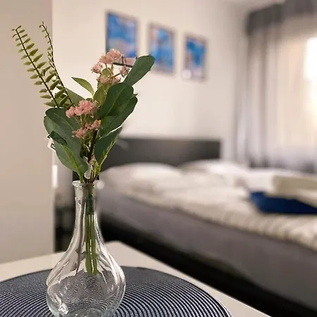 Twarda 66 W Centrum Warszawy Guest house *