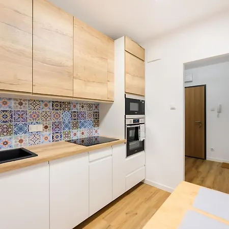 Bliska Wola Navy Blue Business Apartment *