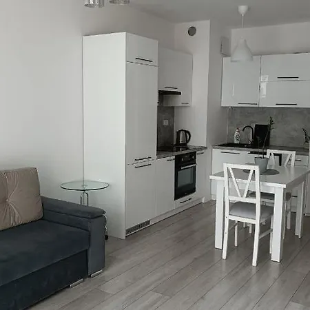 Z Ogrodkiem Na Warszawskiej Woli Apartment