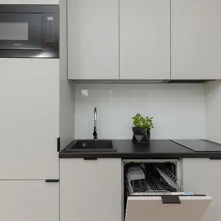 Stylish Close To Zlote Tarasy * Warsaw