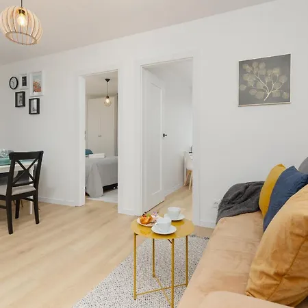 Spacious Suwalska Targowek By Renters Apartment Warsaw