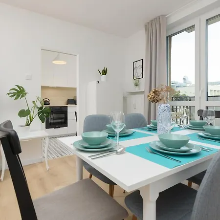 Spacious Suwalska Targowek By Renters Apartment Warsaw