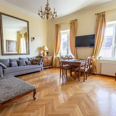 Apartment Luster I Obrazow Warsaw