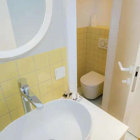 Studio In Centrum With Netflix * Warsaw
