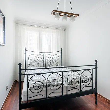 Apartment Bukowinska 12: Spacious Two-bedroom With Balcony And Parking *