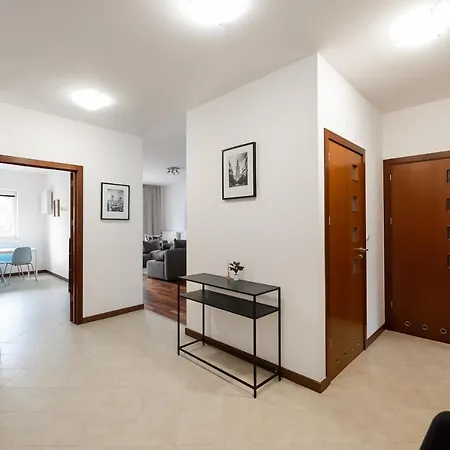 Apartament Wola Sunset Free Parking