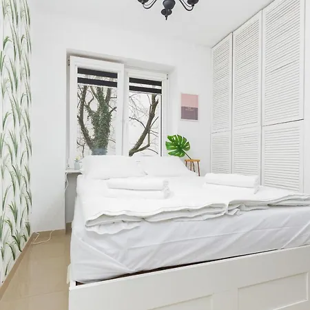 Metro Szwedzka Beautiful Praga By Renters Warsaw