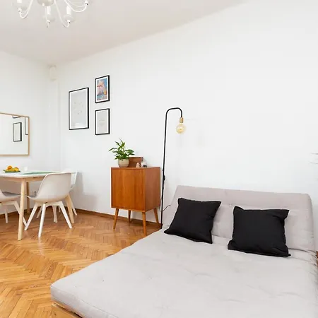 Metro Szwedzka Beautiful Praga By Renters Apartment Warsaw