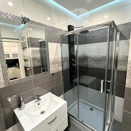 Wola Apartment *