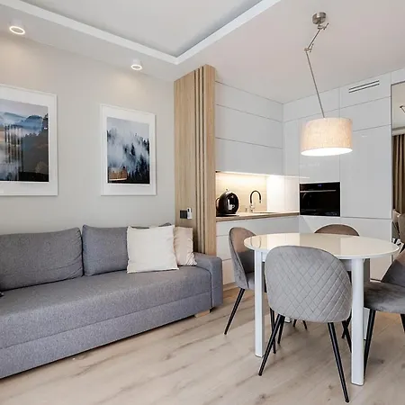 Wola, Wi-fi, Smart Lock, Air Condition Warsaw