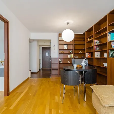 Apartment Shortstaypoland Grzybowska *