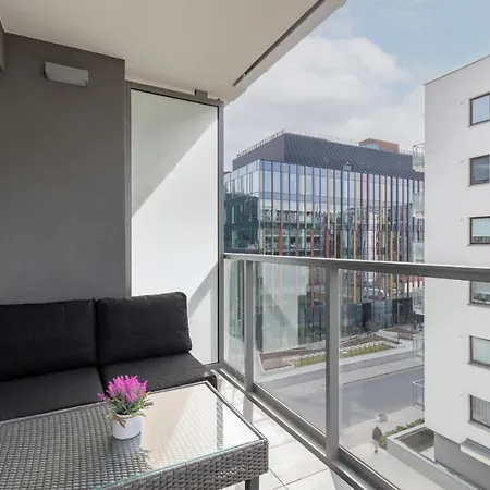 Westfield Burakowska With Parking By Renters * Warsaw