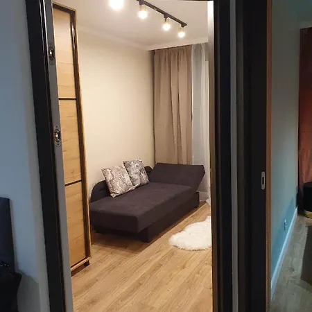 Homestay 3 Pokojowy Lub W Mieszkaniu W Nowym Bloku *