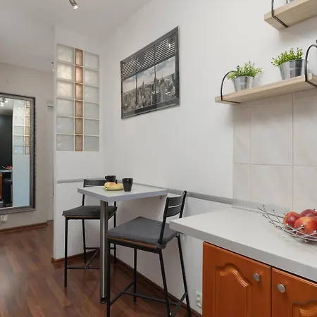Apartment Spacious Astronaut's Wlochy By Renters Warsaw