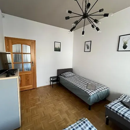 Pokoje Nowoursynowska Hostel *