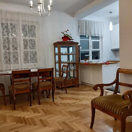 Appartement Apartament Przy Starym Miescie Warschau
