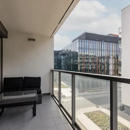Arkadia Wola With Parking By Renters Warszawa