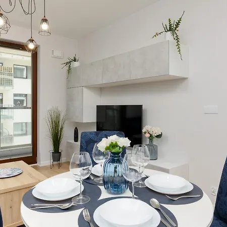 Apartament Arkadia Wola With Parking By Renters Warszawa