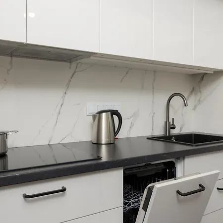 Arkadia Wola With Parking By Renters