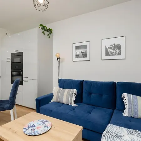 Arkadia Wola With Parking By Renters Апартаменты *