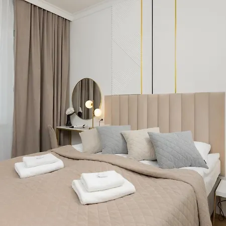 Luxury With Air-conditioning Guminska By Renters Prestige *