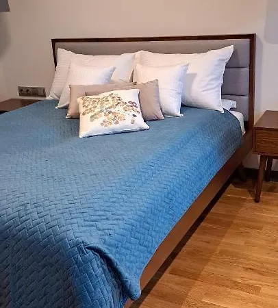 Falcon Center 2 Metro Zlote Tarasy Apartment Warsaw