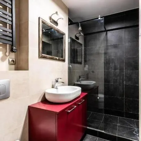 Zamkniete Center Twarda - Spacious One Bedroom Apartment