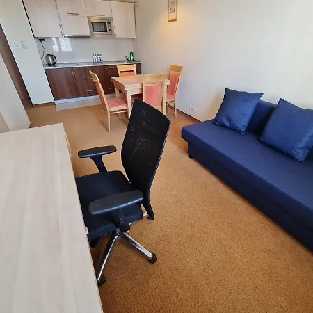 Apartment 10q - Z6 1002 Warsaw