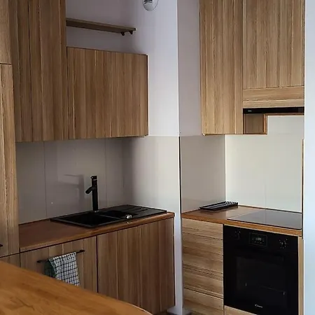 Wellsituated 1 Bedroom In Freeparking