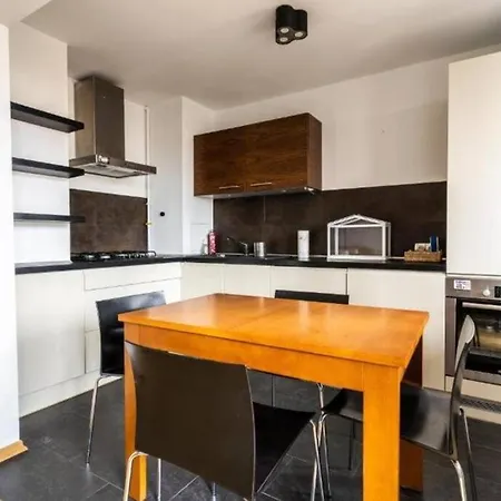 Zamkniete Center Twarda - Spacious One Bedroom *