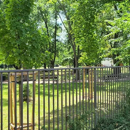 Spacious Two-bedroom Condo,big Balcony,freeparking Apartment Warsaw