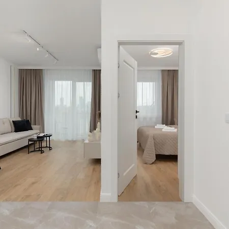 Luxury With Air-conditioning Guminska By Renters Prestige *