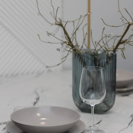Luxury With Air-conditioning Guminska By Renters Prestige Warsaw