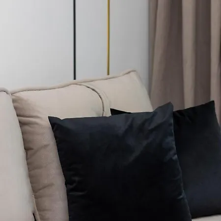 Апартаменты Luxury With Air-conditioning Guminska By Renters Prestige *