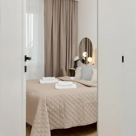 Apartment Luxury With Air-conditioning Guminska By Renters Prestige