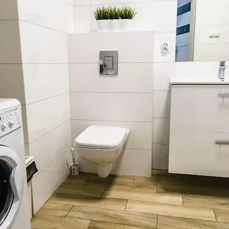Blisko Do Centrum Apartment
