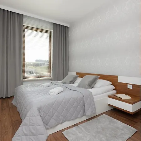 Glamorous Wilanow By Renters Warsaw