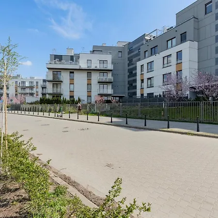 Glamorous Wilanow By Renters *
