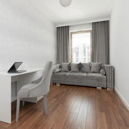 Glamorous Wilanow By Renters