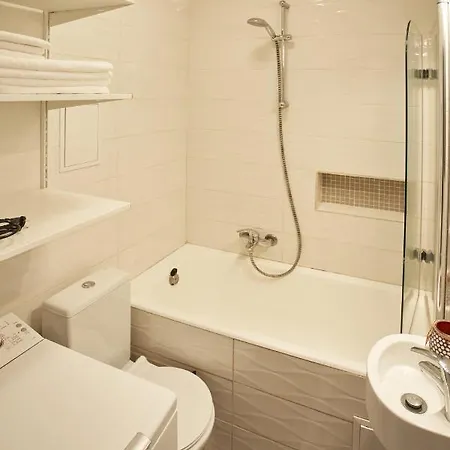 Apartament Stary Mokotow, Z Ogrodkiem *