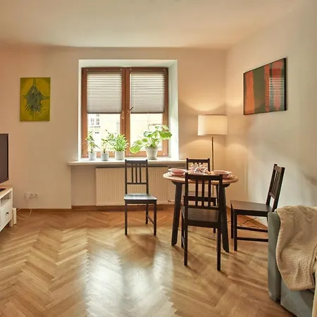 Stary Mokotow, Z Ogrodkiem Apartament *