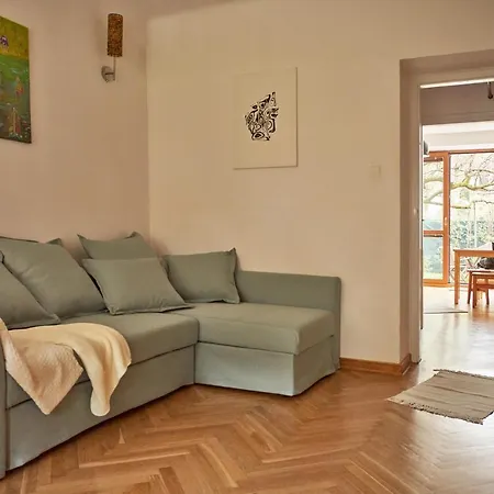 Apartament Stary Mokotow, Z Ogrodkiem *