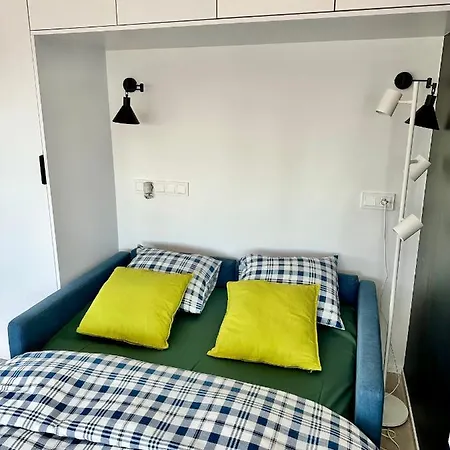 Super 2 Wifi 65'tv Netflix Hbo Metro Apartment *